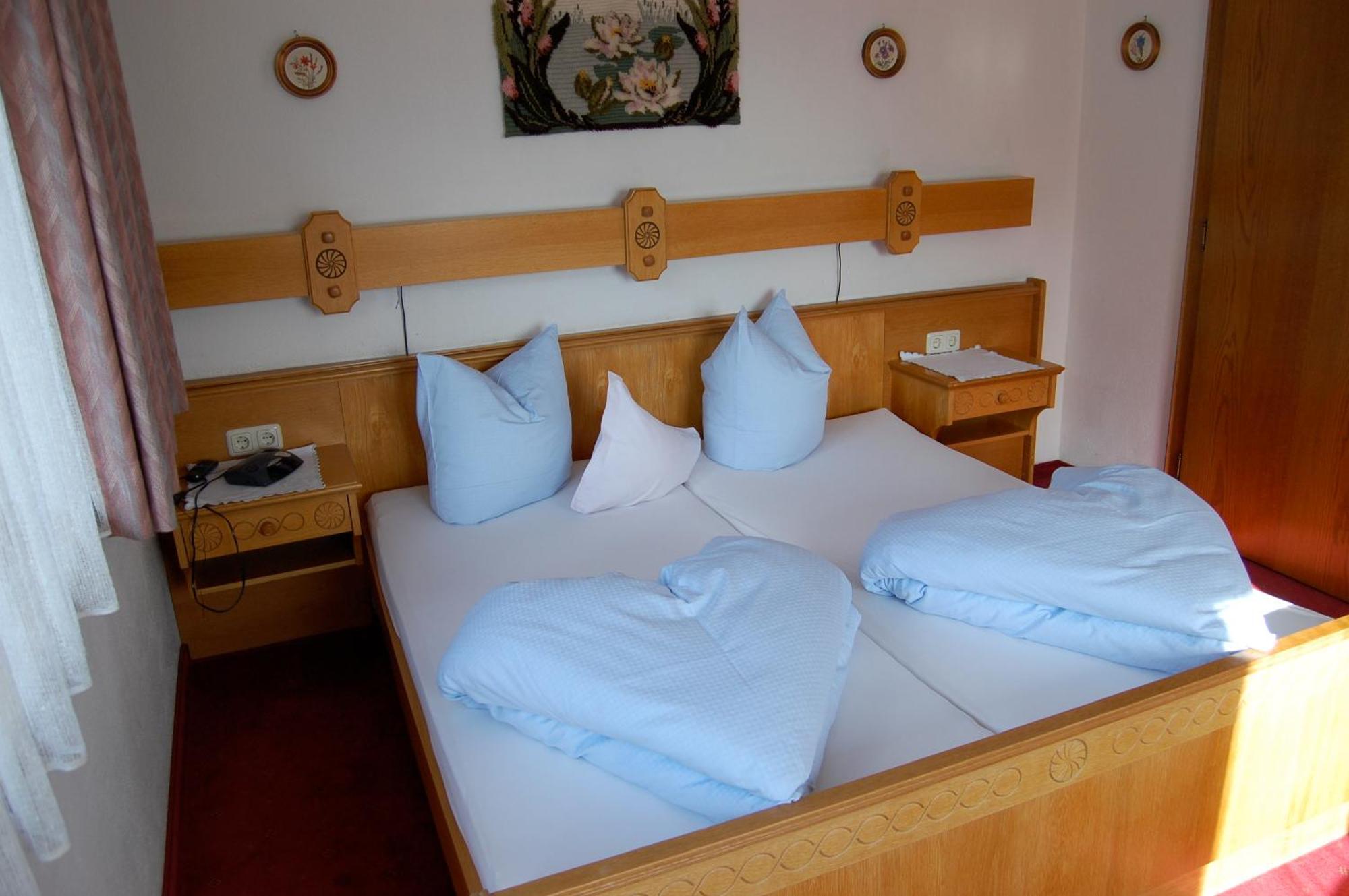 장크트안톤암아를베르크 Haus Oberland B&B 외부 사진