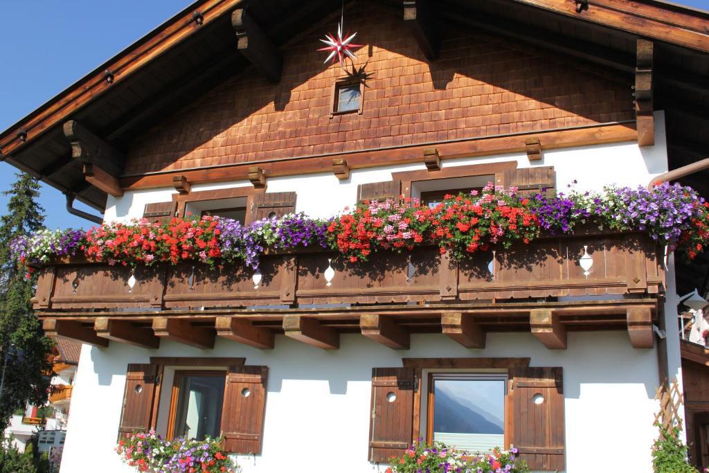 장크트안톤암아를베르크 Haus Oberland B&B 외부 사진